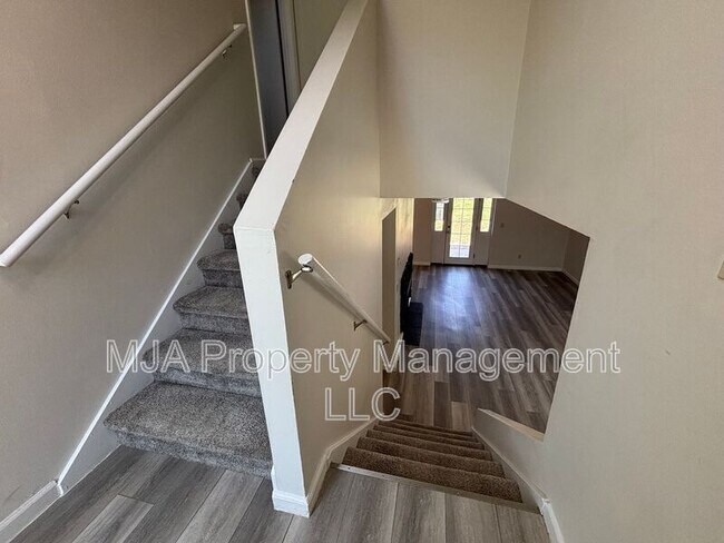 Photo - 1817 E Vine St House