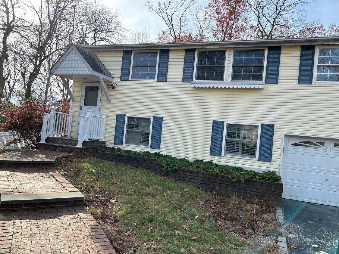 Primary Photo - 22 Beaver Ln