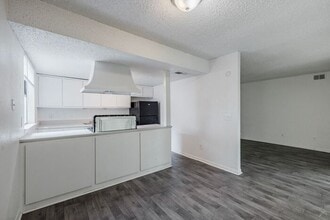 Building Photo - 3110 Godby Rd