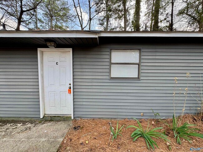 Foto del edificio - 3702 Penny St SW