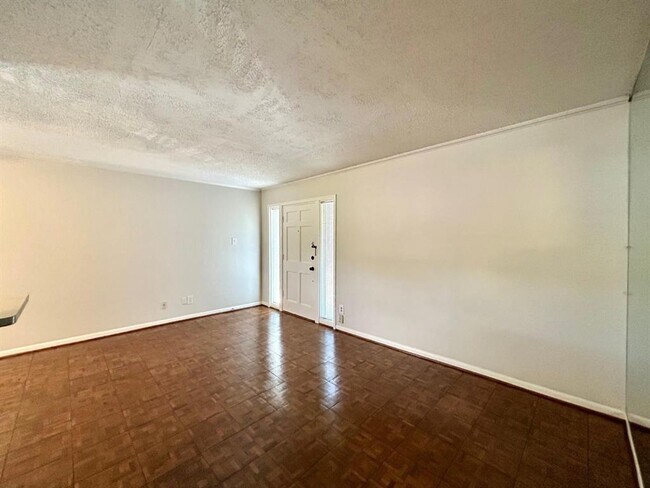 Foto del edificio - 3902 Mandell St