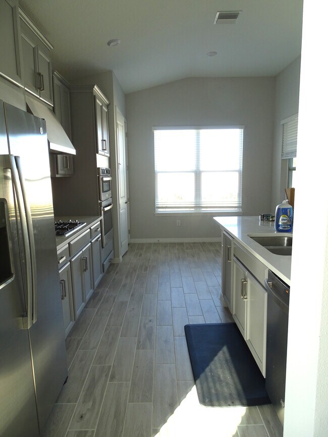Foto del edificio - 5908 Fieldmoor Ct