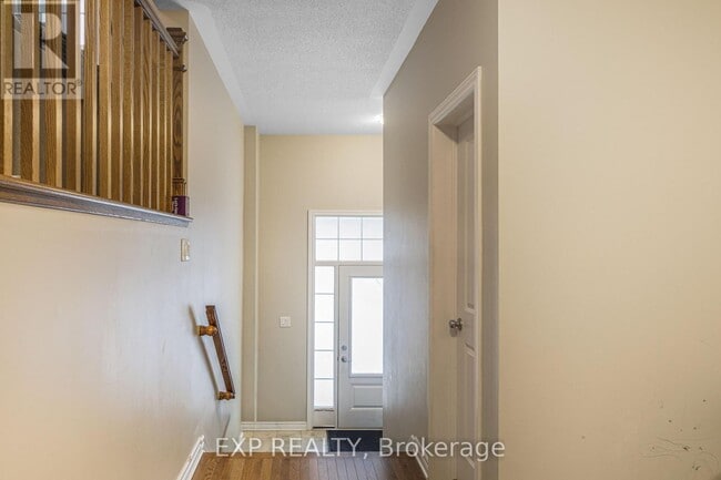 Building Photo - 84 Russet Terrace