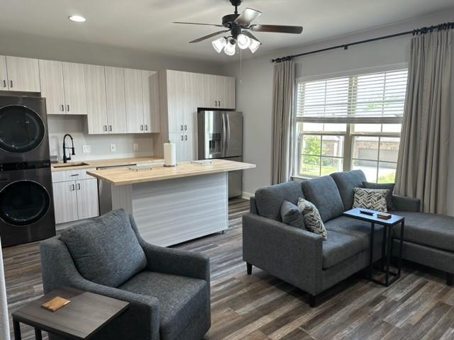 Building Photo - 421 Mistflower Springs Dr