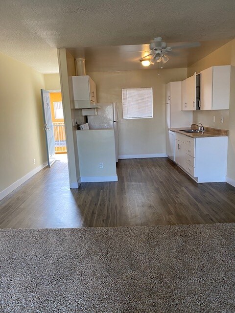 Foto principal - 4550 Overland Ave