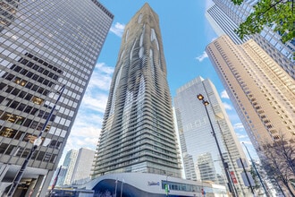 Building Photo - 225 N Columbus Dr