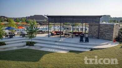 Interior Photo - Tricon Trinity Falls