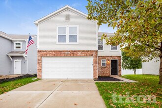 Building Photo - 10892 Woods Dr