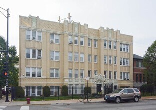 Building Photo - 2600 N Kimball Ave