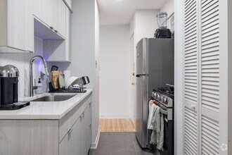 Interior Photo - 505 W Melrose Street