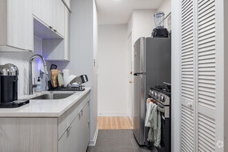 Interior Photo - 505 W Melrose Street