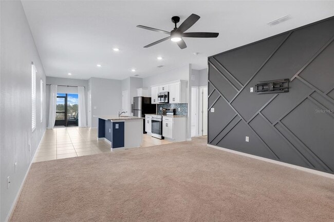 Building Photo - 8716 Sportsman Lp