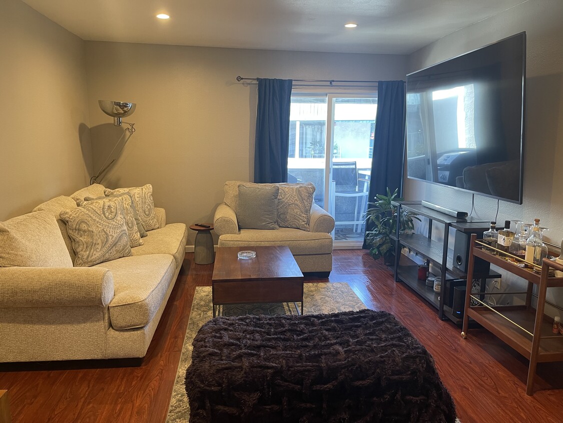 8801 Willis Ave Unit G8, Panorama City, CA 91402 Condo for Rent in