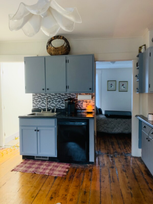 Foto del edificio - 13 Maple Ave