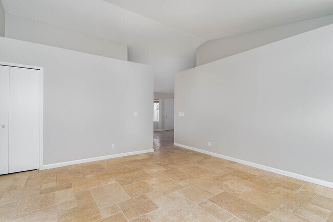 Building Photo - 665 N 81st Pl
