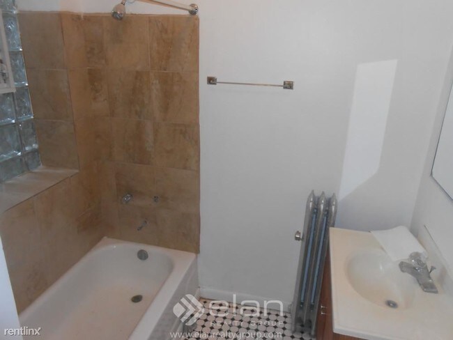 Foto del edificio - 7013 N Paulina St