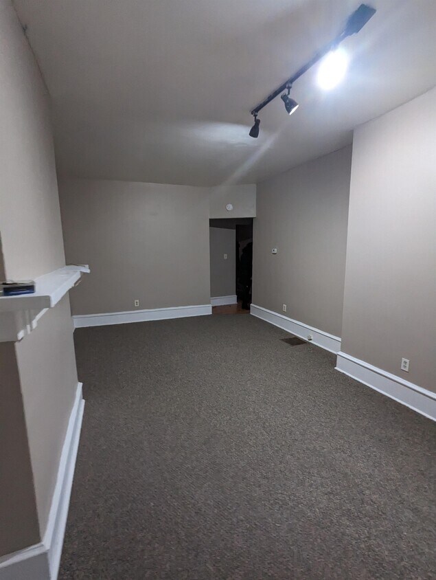 Foto del edificio - 2502 N Market St