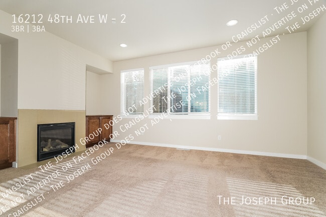 Building Photo - 16212 48th Ave W