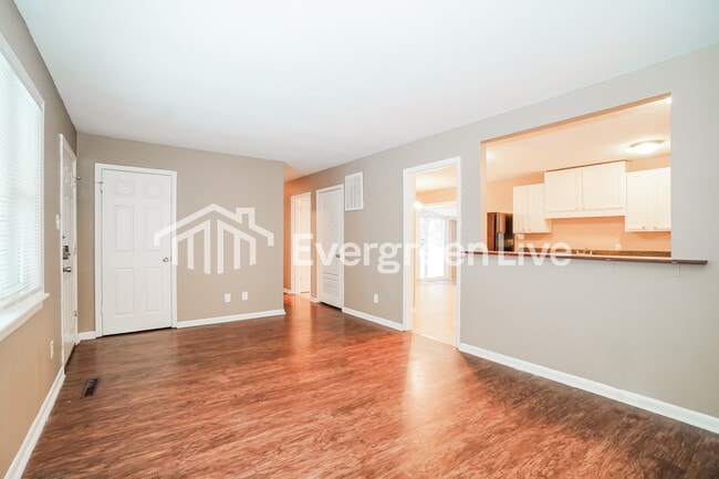 Foto del edificio - 4698 Dundee Ave