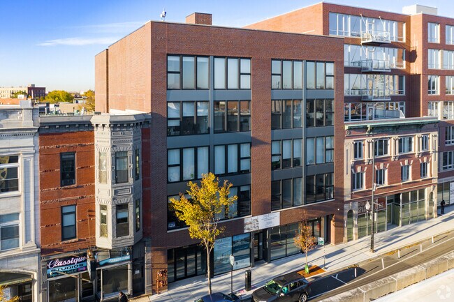 Building Photo - 1964 N Milwaukee Ave