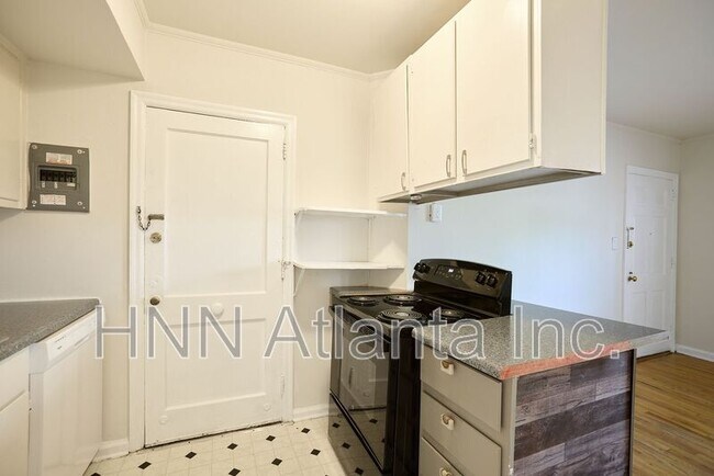 Foto del edificio - 1347 Briarwood Dr NE