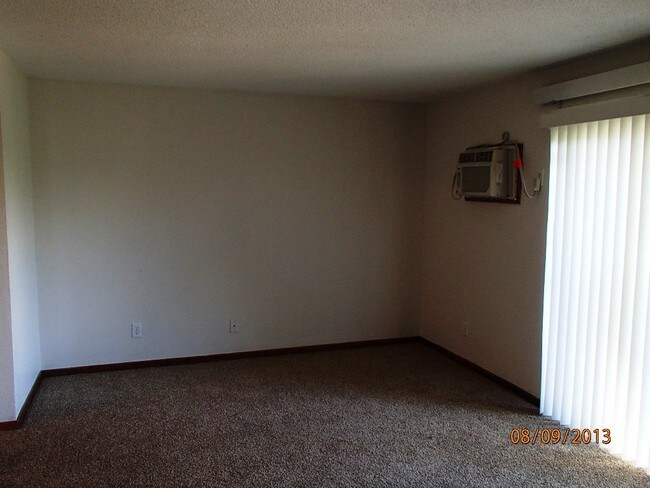 Foto del edificio - 1940 Perlich Ave