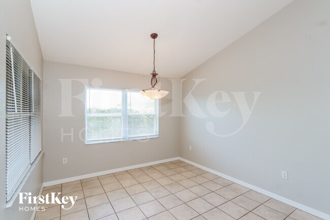 Foto del edificio - 2530 Pine Valley Dr