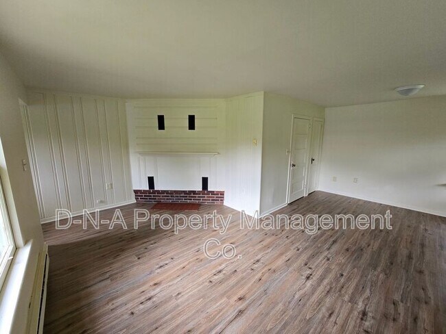 Building Photo - 429 Zinc Ln