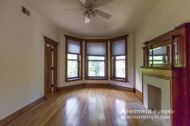 Primary Photo - 1145 W Drummond Pl
