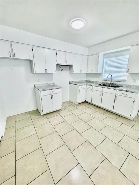 Foto del edificio - 490 N Elmwood Point