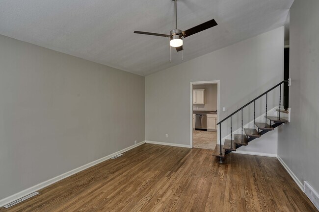 Foto del edificio - 4316 N Quincy Ave