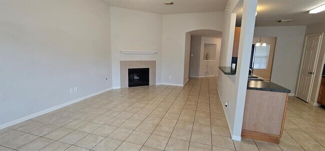 Building Photo - 25207 Clover Ranch Dr