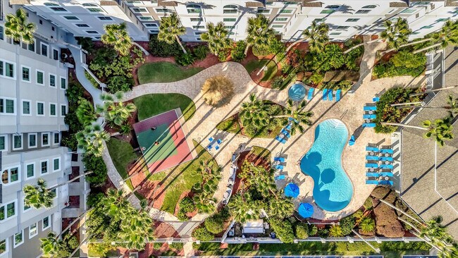 Foto del edificio - 8303 Palm Pkwy