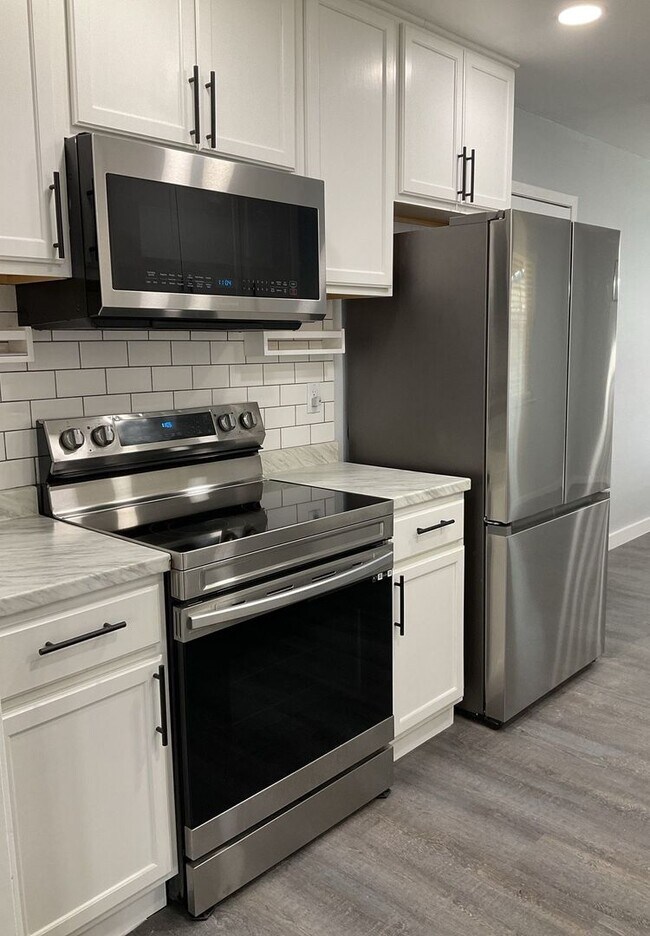 Foto del edificio - COMING SOON!