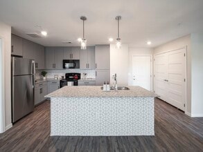 Building Photo - 4611 N Interstate 35 Frontage Rd