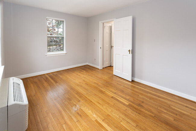 Foto del edificio - 320 Ashby St
