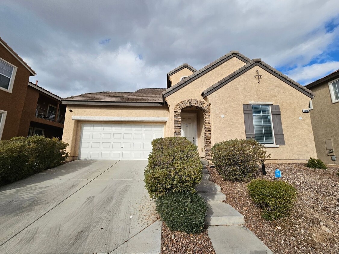 10296 Bayhead Beach Ave, Las Vegas, NV 89135 House Rental in Las