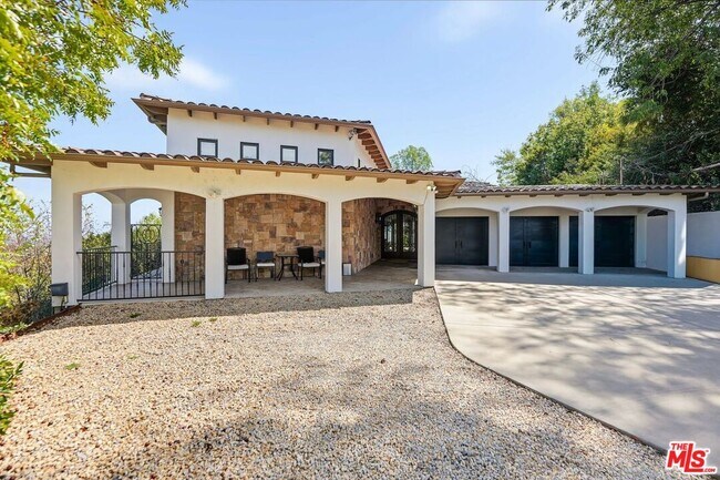 Foto del edificio - 4550 Gable Dr