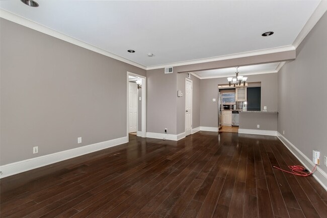 Building Photo - 10205 Regal Oaks Dr