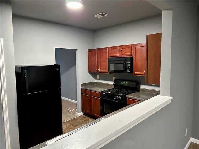 Building Photo - 6078 Oak Bend Ct