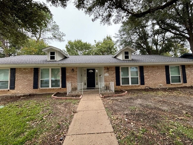 Building Photo - 6164 Waco Way