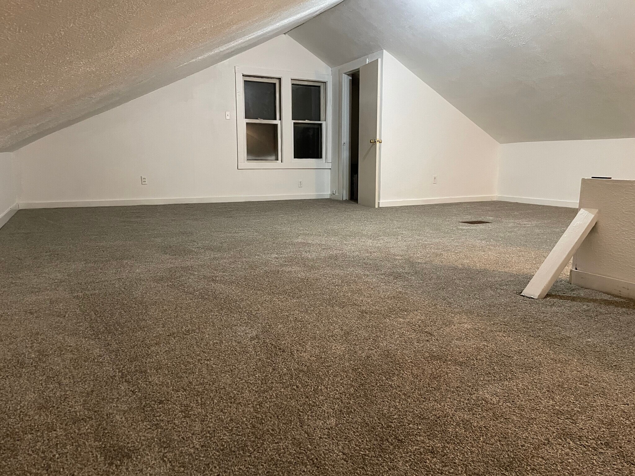 1331 Nelson St Lakewood, OH 44107 – photo 5