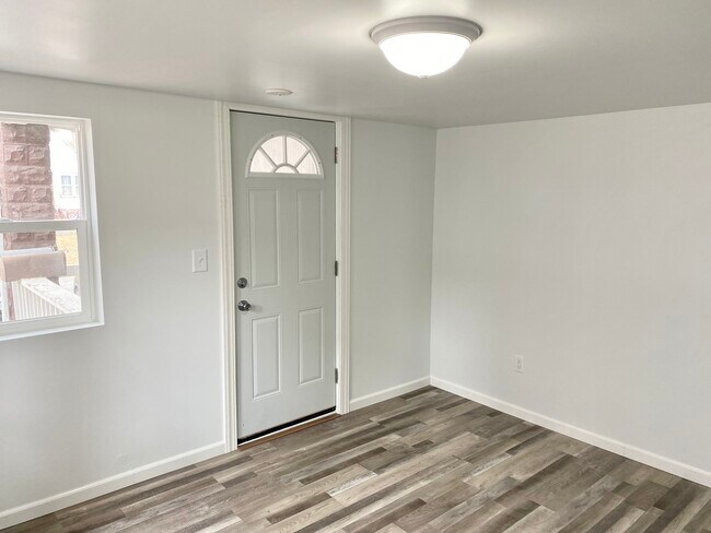 Sala de estar - 520 W Edwards st