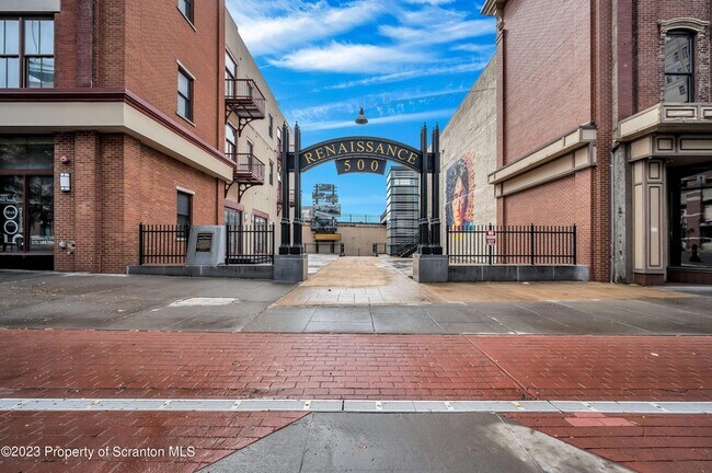 Foto del edificio - 509 Bogart Pl