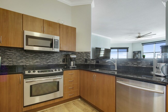 Foto del edificio - 804 E Windward Way Ph12 Lantana FL 33462