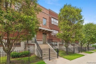 Building Photo - 7621 Woodward Ave