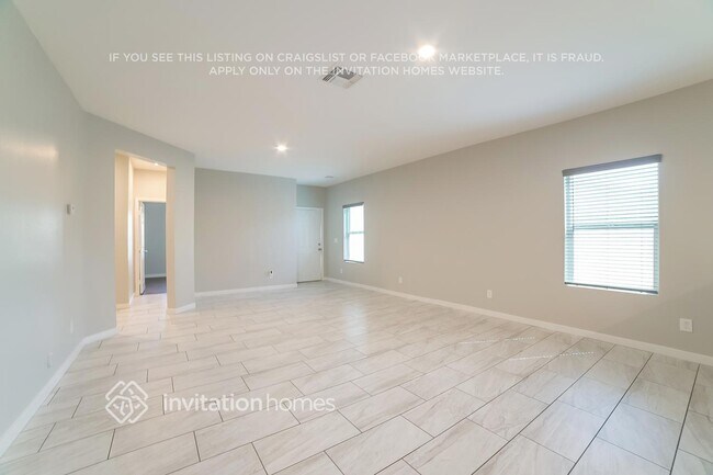 Building Photo - 10208 N 89th Ave