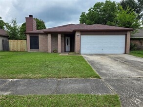 Building Photo - 7011 Foxmont Ln