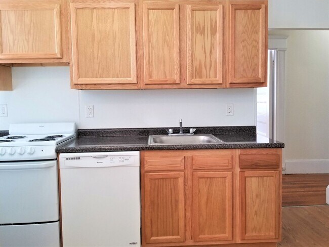 Foto del edificio - 1 bed/1 bath in Brookline