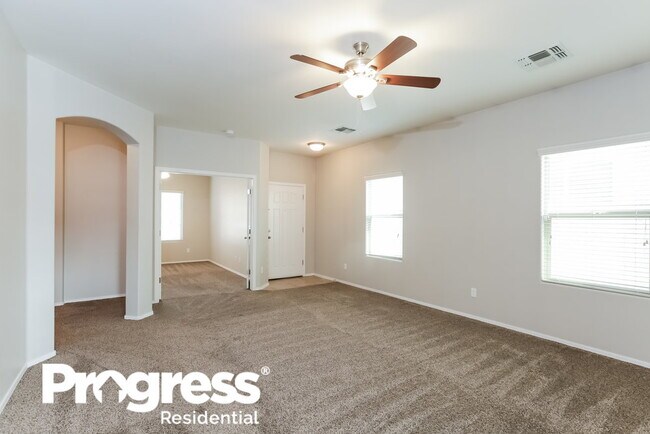 Foto del edificio - 3311 W Chambers St